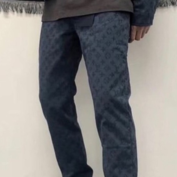 Louis Vuitton Monogram Denim jeans - Picture 4 of 15
